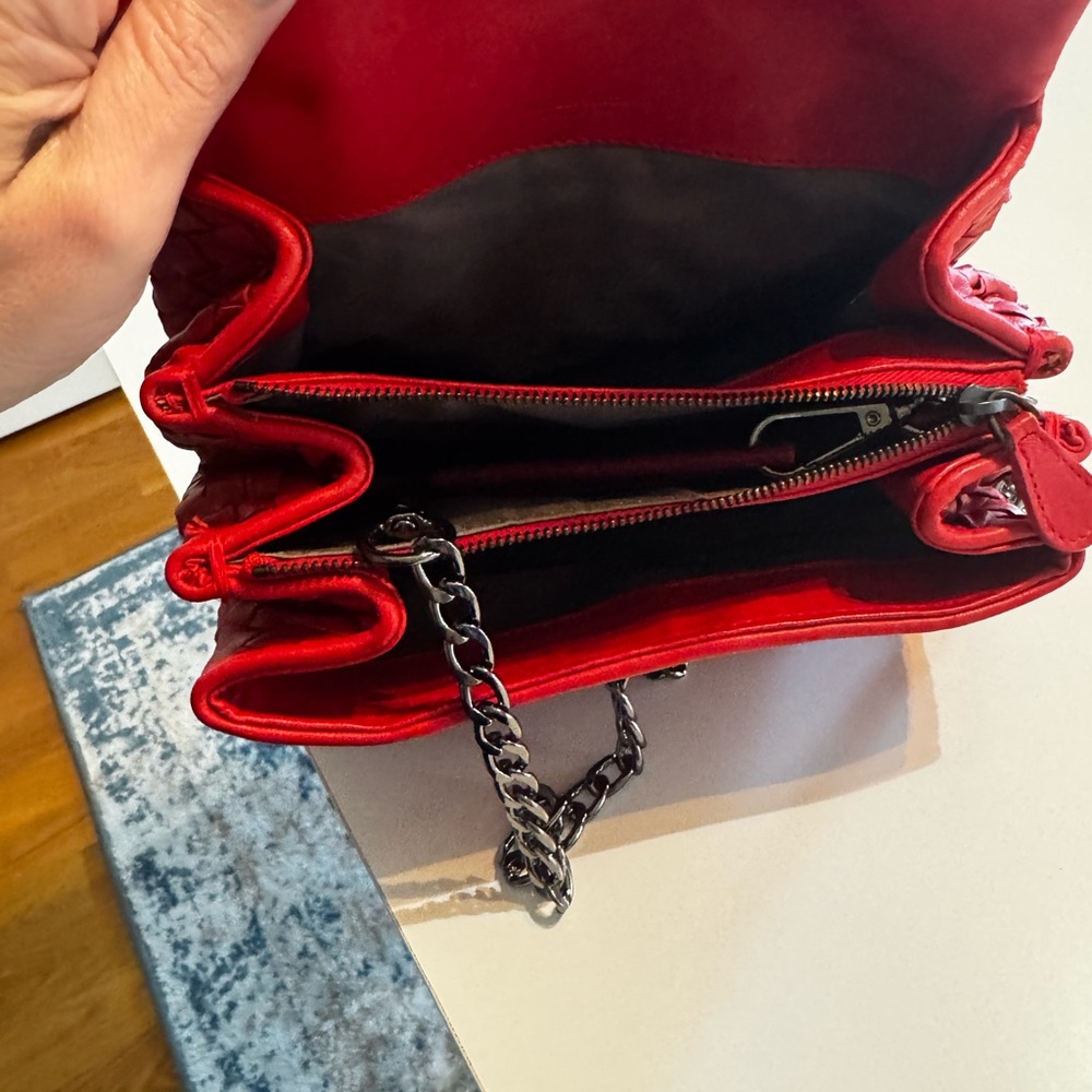 🔥 Authentic Bottega Veneta Intrecciato Pouch in Fire Red Leather🔥 - Picture 4 of 9